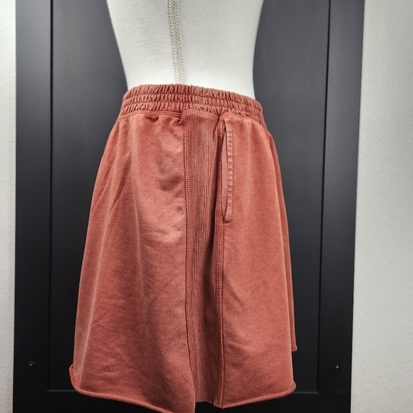 Nwt $39.95 Offline by Aerie Pull Up Skirt Size Medium - Picture 3 of 6